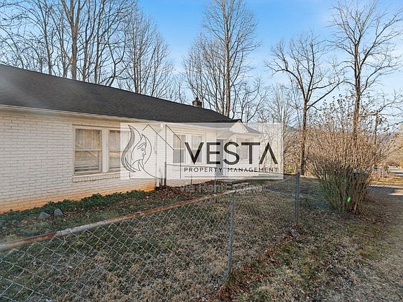 3rd image of 118 Pine Hill Dr #2