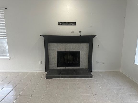 Decorative fireplace