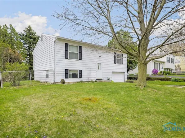 218 N Yarrow St, Oregon, OH 43616