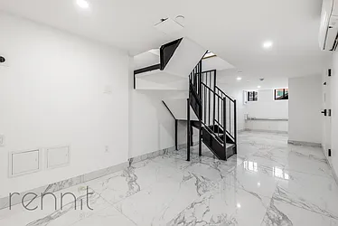 Rented by Rennit Inc.