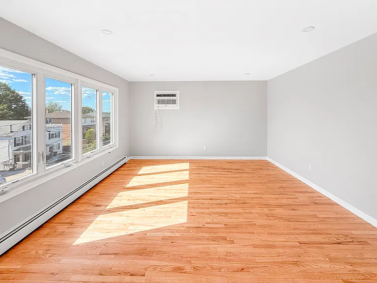 174 Maple St #3 — Photo 11