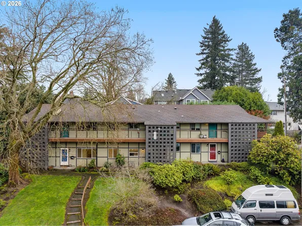 3046 SW Florida Ct Unit B, Portland, OR 97219