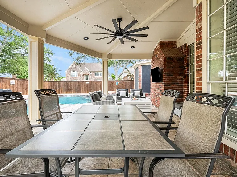 2515 Masters Dr — Photo 35