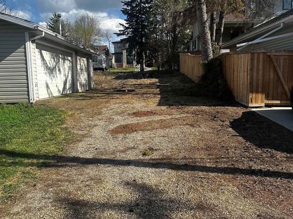 17 Belmont Dr, Saint Albert, AB T8N 0C4