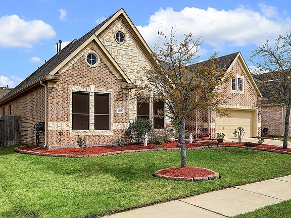 3rd image of 2105 Stonewood Heights Ct
