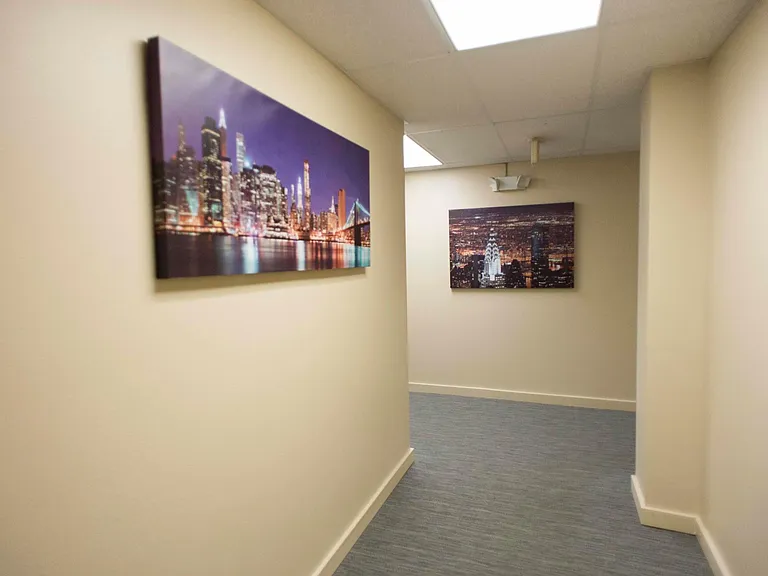 411 Broadway N #304 — Photo 6