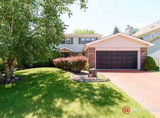 815 E Hintz Rd, Arlington Heights, IL 60004