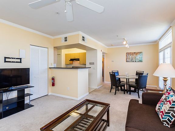 2nd image of 770 Siena Palm Dr