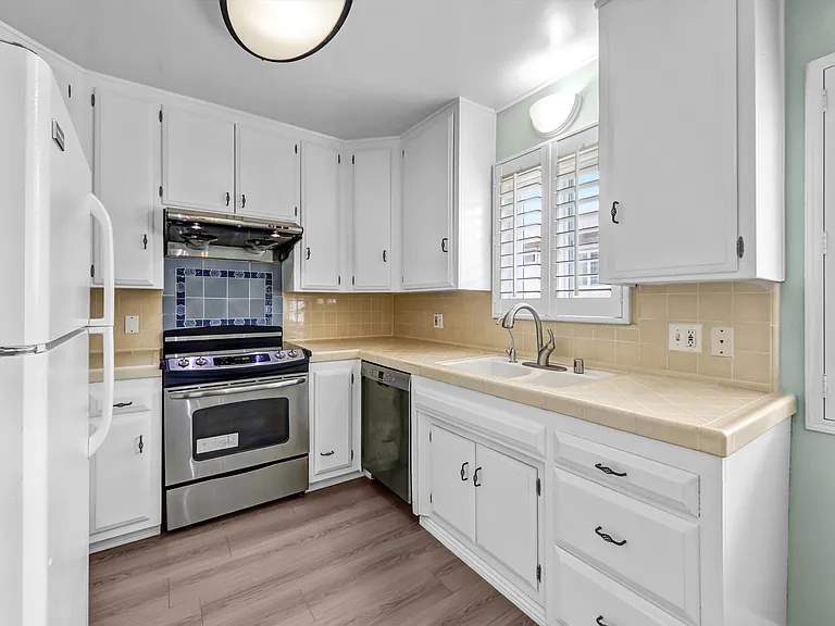 315 N Louise St #307 — Photo 17