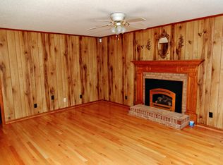 1071 23rd St NE, Hickory, NC 28601