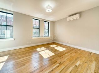 26-22 30th St #2B, Astoria, NY 11102