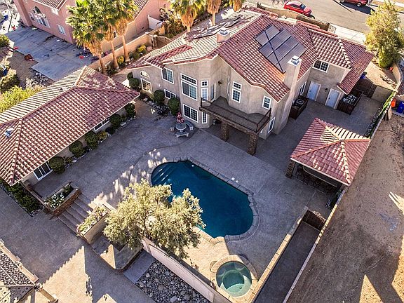 2nd image of 20484 Half Moon Ct