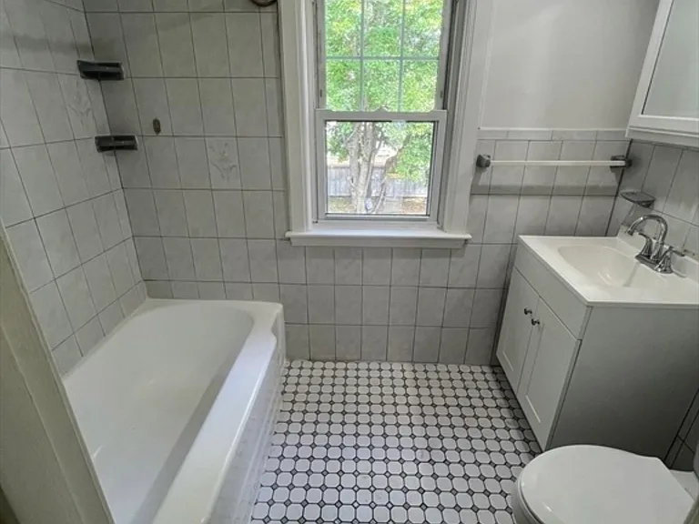 5-7 Oran Rd #2 — Photo 6