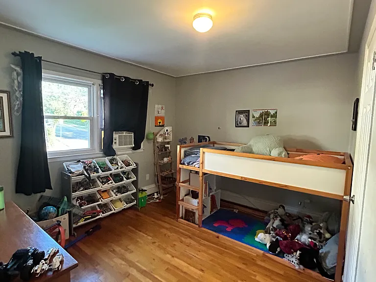 1 Oak Ave #1 — Photo 10