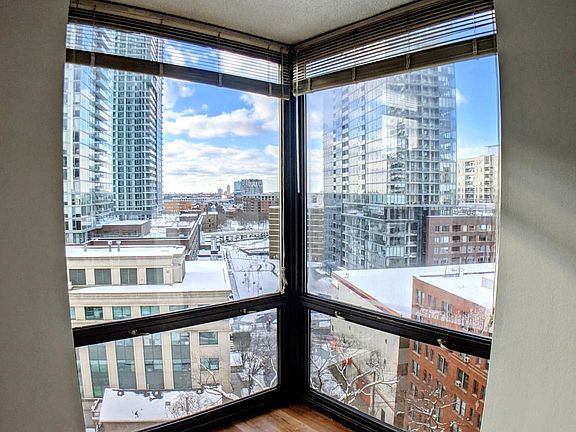4th image of 1121 N Lasalle St #12H
