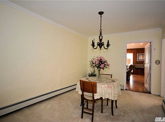 5th image of 198 Waverly Ave
