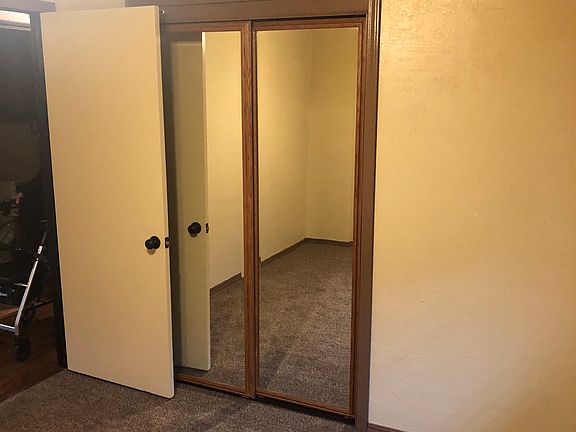5th image of 1205 SW 63rd Pl