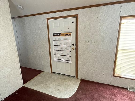 5th image of 604 Deana Way