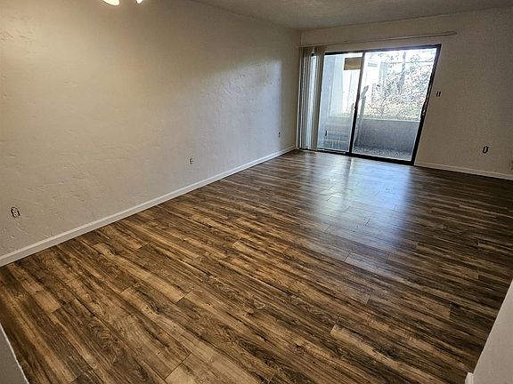3rd image of 3710 Rockbrook Dr APT C