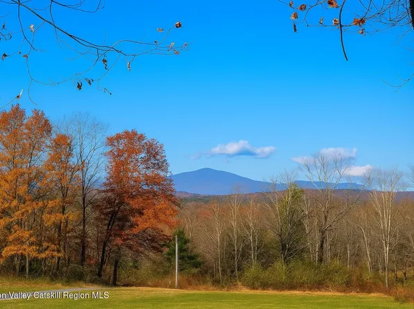 59 Aqueduct Way, High Falls, NY 12440