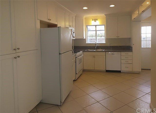 Elegant kitchen with lots of storage! Custom build display