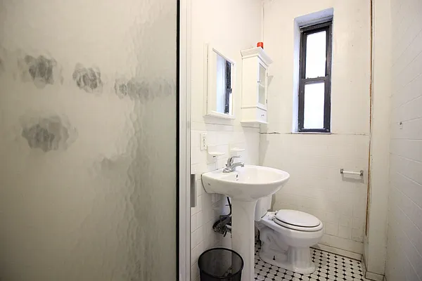 Rented by Bedford 6 Real Estate | media 6