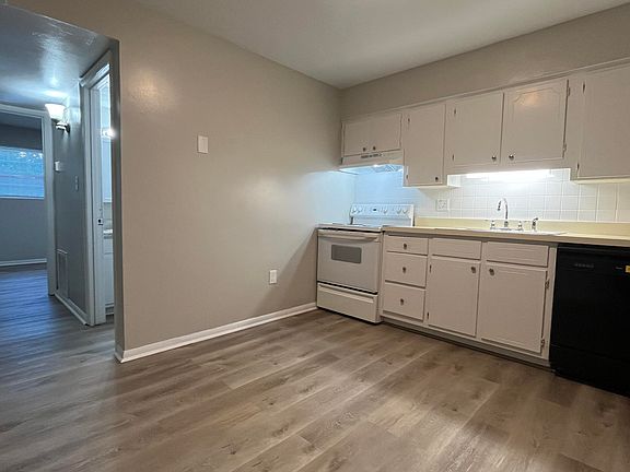 5th image of 709 Drew Ave NE APT 10
