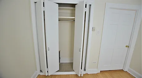 Rented by Manhattan Realty Group