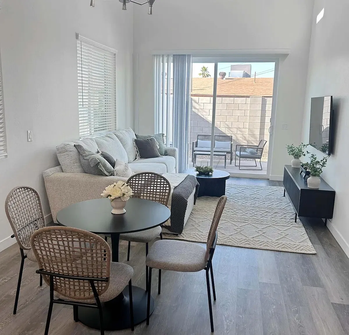 Raymond Place Townhomes — Photo 3