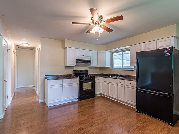 2nd image of 10015 Luna Ct