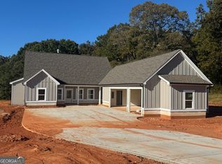 39 Nunnally Rd SE, Winder, GA 30680