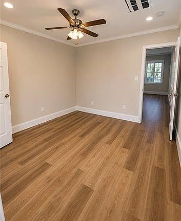 4th image of 339 N Bernadotte St