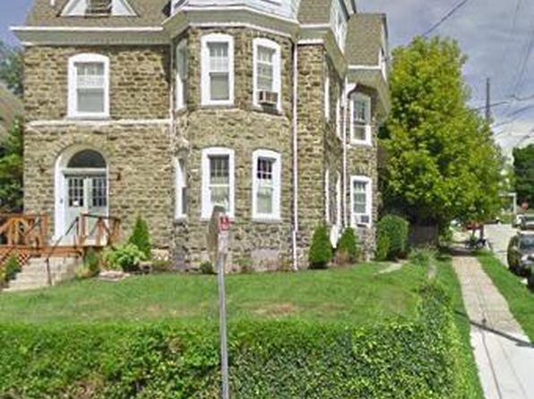 139 Rochelle Ave #1FM