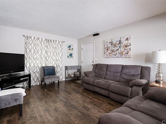 4th image of 3695 Stauss Ave