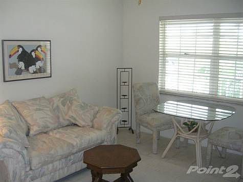Den/Bedroom