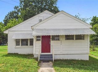 902 Avalon Rd, Greensboro, NC 27401
