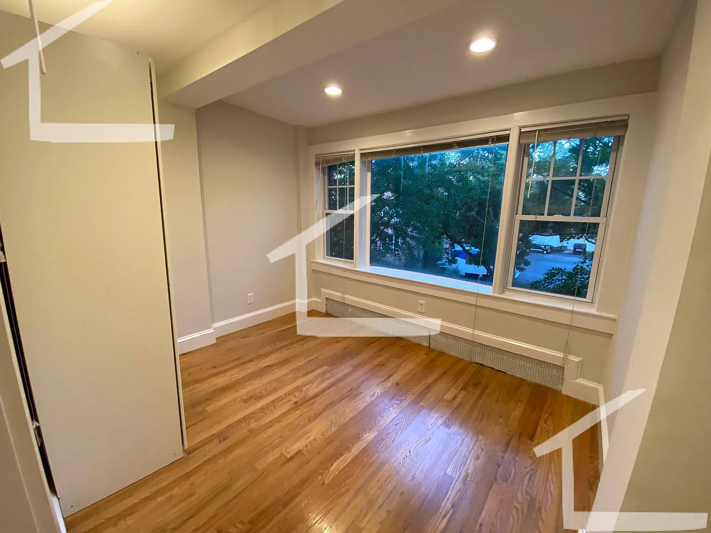 Hot Brighton Listing — Photo 1