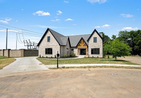 2nd image of 2338 Thad Ct