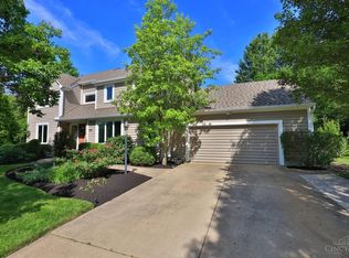 9981 Pond Woods Ln, Cincinnati, OH