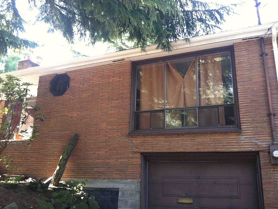 2nd image of 125 NE 92nd St