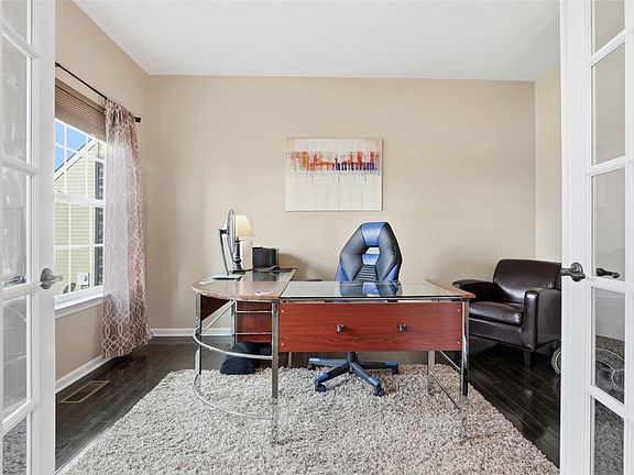 4th image of 557 Cortland Dr
