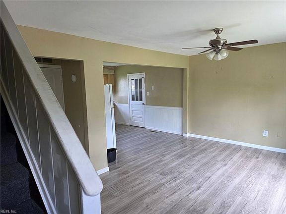 3rd image of 613 Tyson Rd