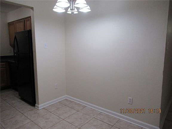 5th image of 3107 Lake Villa Dr
