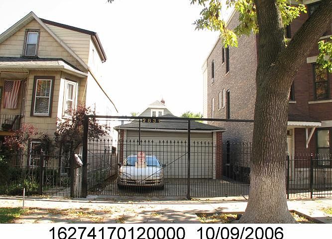 2nd image of 2831 S Kolin Ave