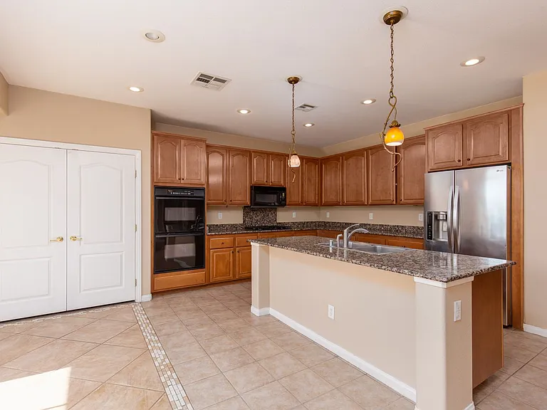 3078 Lenoir St — Photo 10