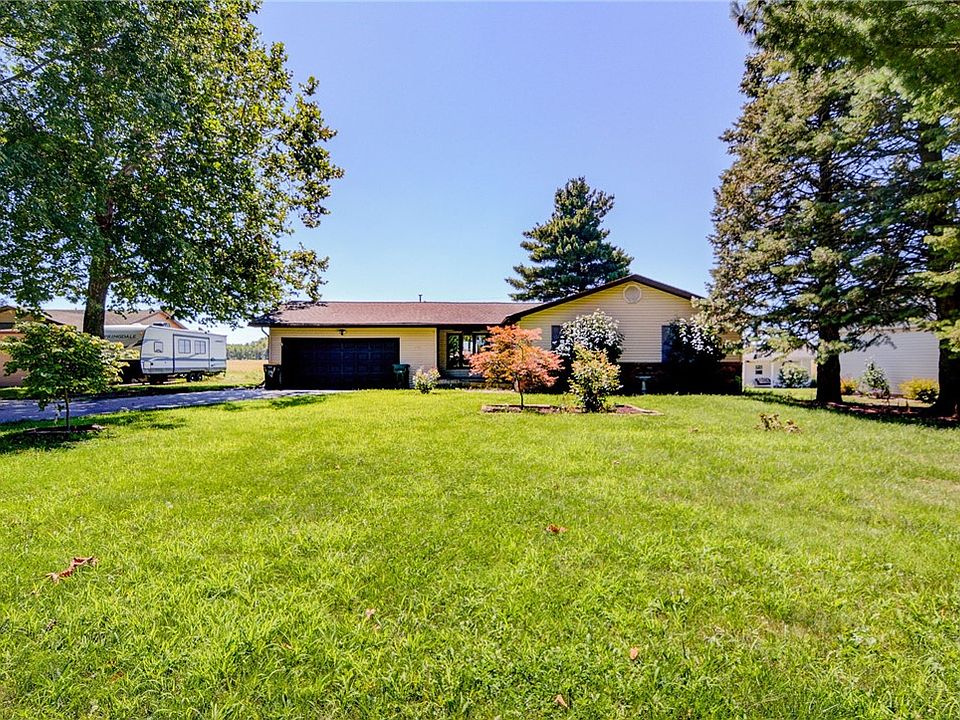 11 Circle Dr, Illiopolis, IL 62539 MLS 6229140 Zillow