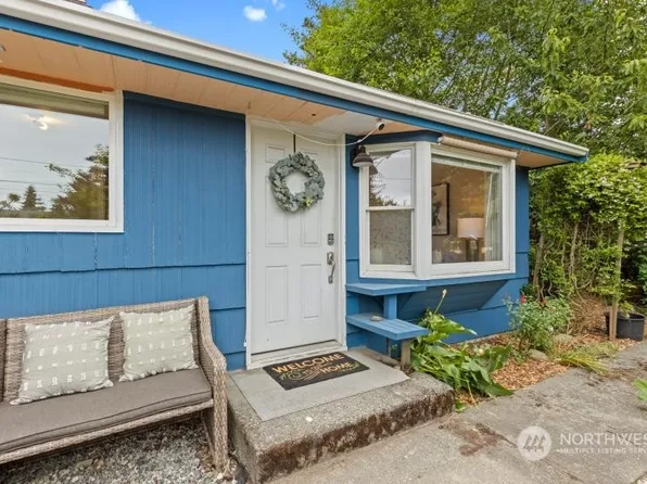 2122 SW Trenton Street, Seattle, WA 98106