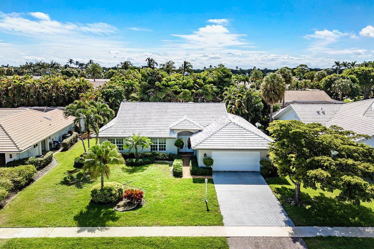 4572 White Cedar Lane