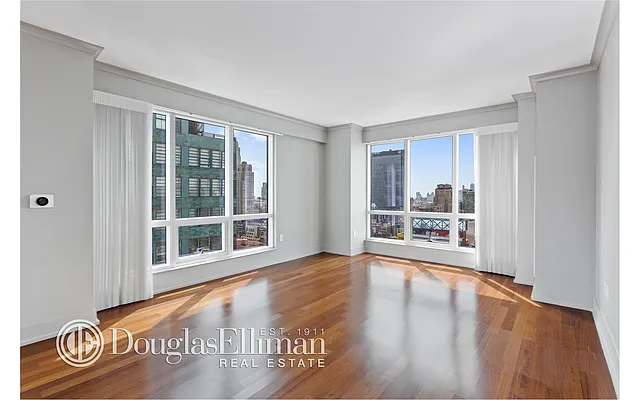 Rented by Douglas Elliman | media 17