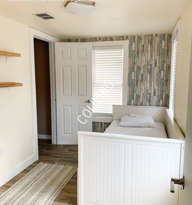 1st image of 500 28th Ave S #1